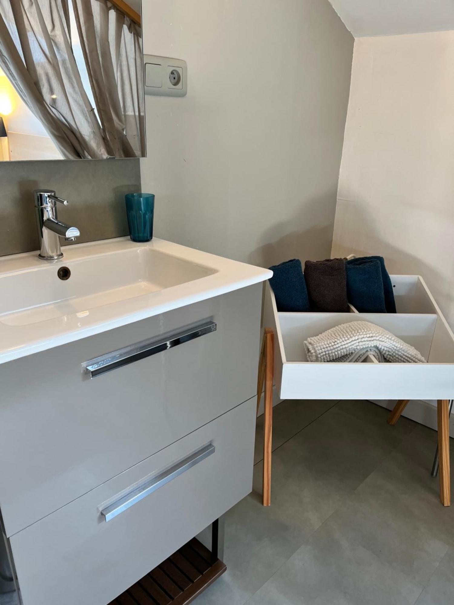 2 A 4 Pers, Remparts De Apartment